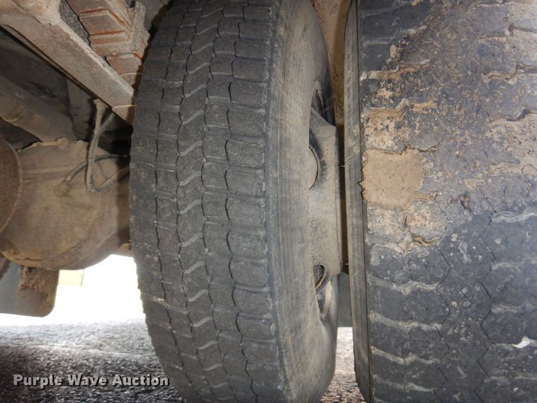 image for item DS1347 2010 Freightliner B2  school bus