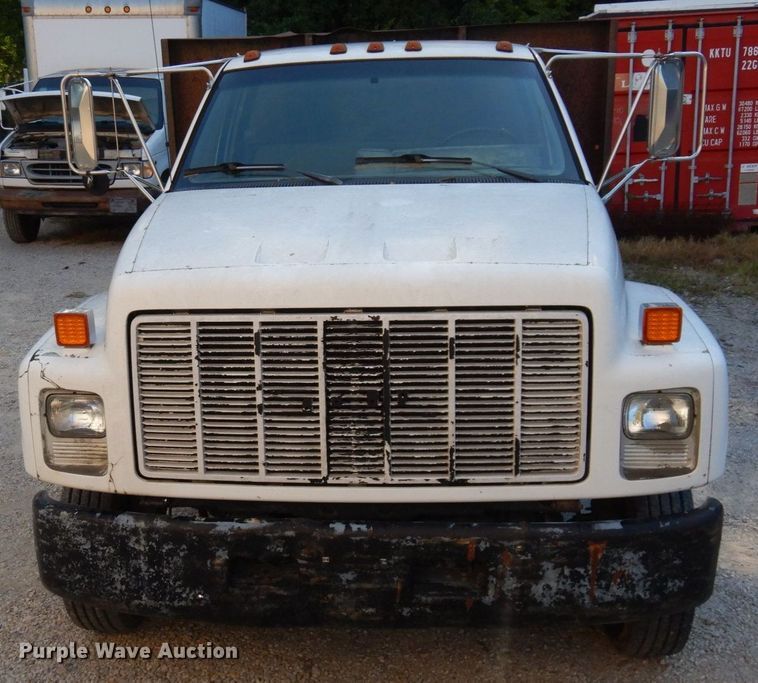 image for item DS1371 1992 GMC Top Kick C5500  dump flatbed truck