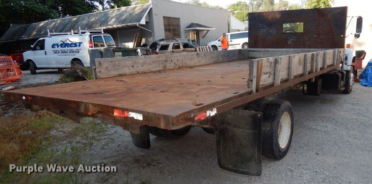 image for item DS1371 1992 GMC Top Kick C5500  dump flatbed truck