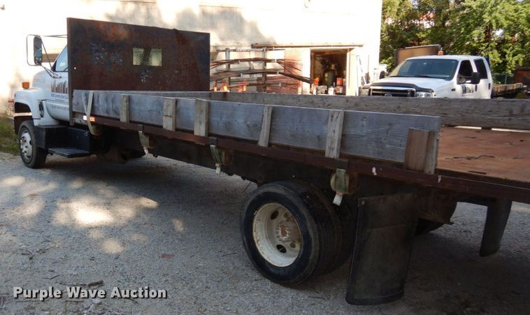 image for item DS1371 1992 GMC Top Kick C5500  dump flatbed truck