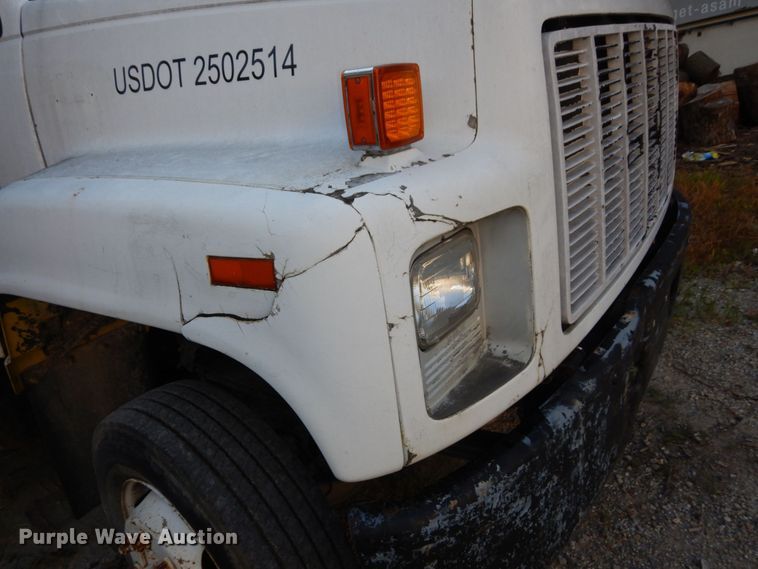 image for item DS1371 1992 GMC Top Kick C5500  dump flatbed truck