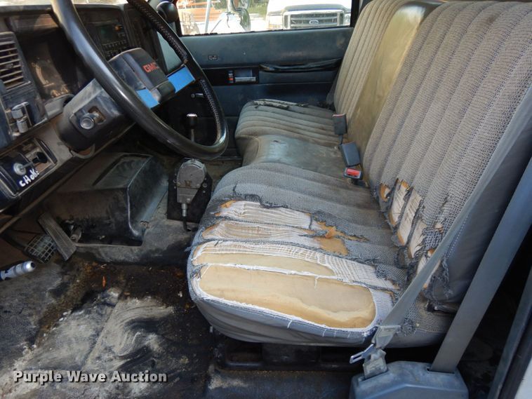 image for item DS1371 1992 GMC Top Kick C5500  dump flatbed truck