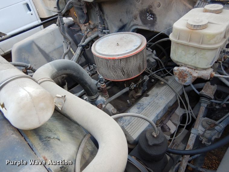 image for item DS1371 1992 GMC Top Kick C5500  dump flatbed truck