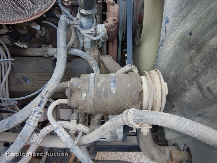 image for item DS1371 1992 GMC Top Kick C5500  dump flatbed truck