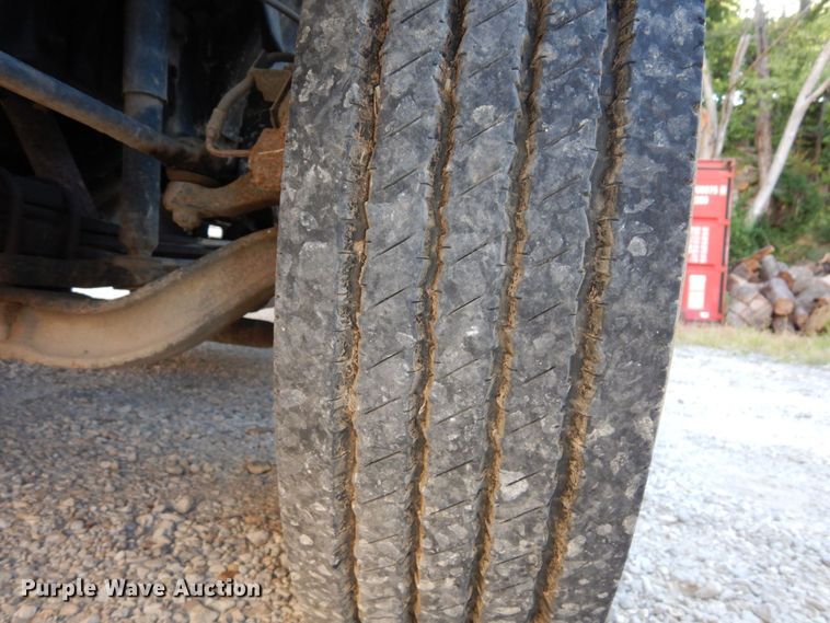 image for item DS1371 1992 GMC Top Kick C5500  dump flatbed truck