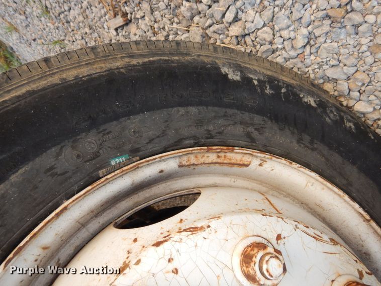 image for item DS1371 1992 GMC Top Kick C5500  dump flatbed truck