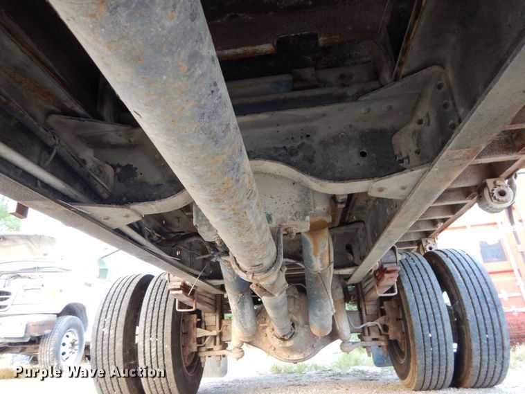 image for item DS1371 1992 GMC Top Kick C5500  dump flatbed truck