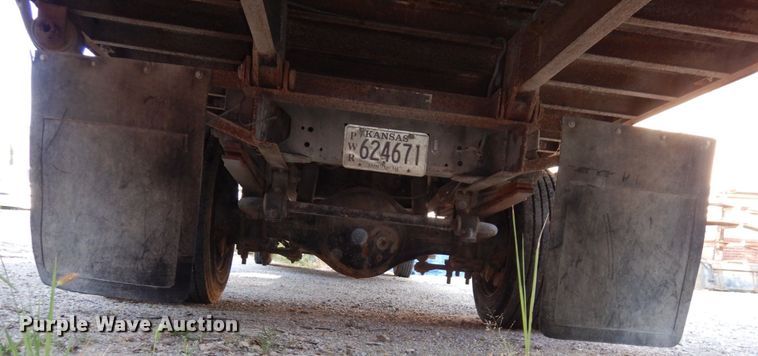 image for item DS1371 1992 GMC Top Kick C5500  dump flatbed truck