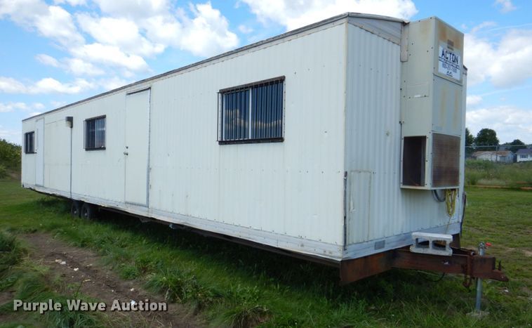 image for item DS8197 1989 Mark Line  office trailer