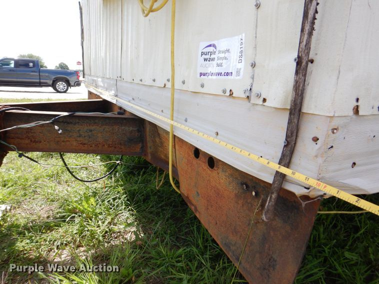 image for item DS8197 1989 Mark Line  office trailer