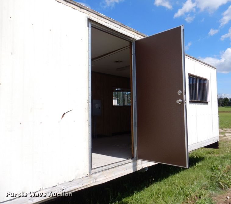 image for item DS8197 1989 Mark Line  office trailer