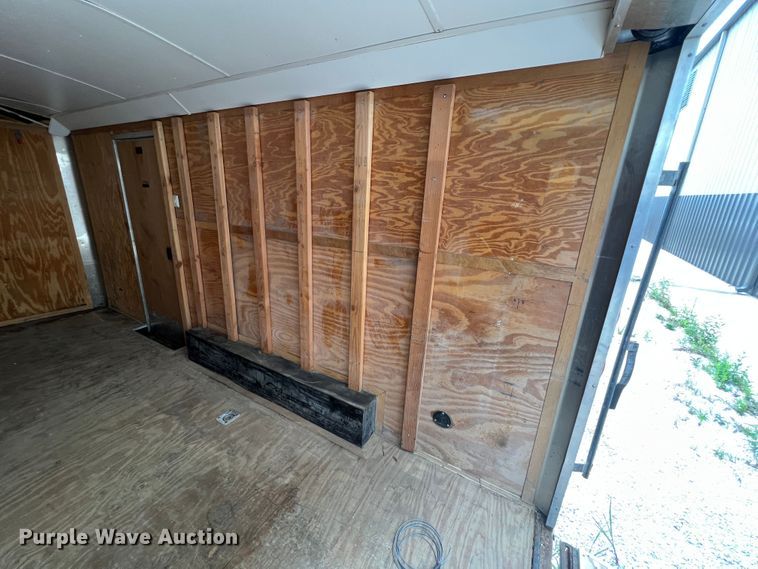 image for item IA9026 2009 Haulmark  enclosed cargo trailer