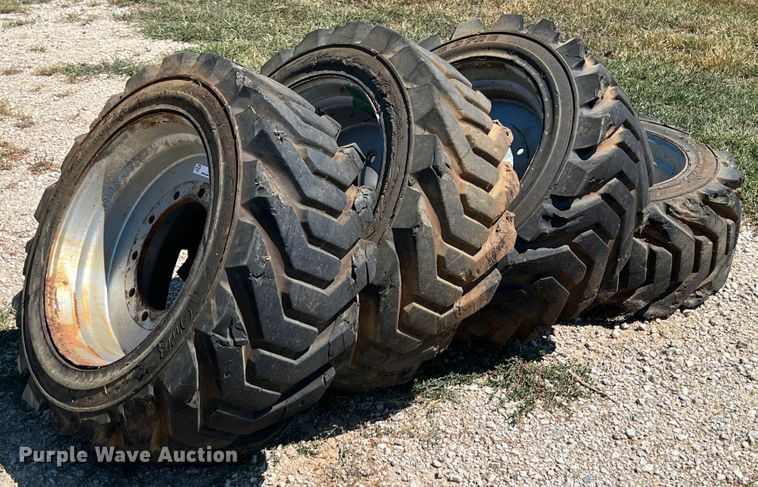 image for item IA9059 Outrigger  tires and wheels