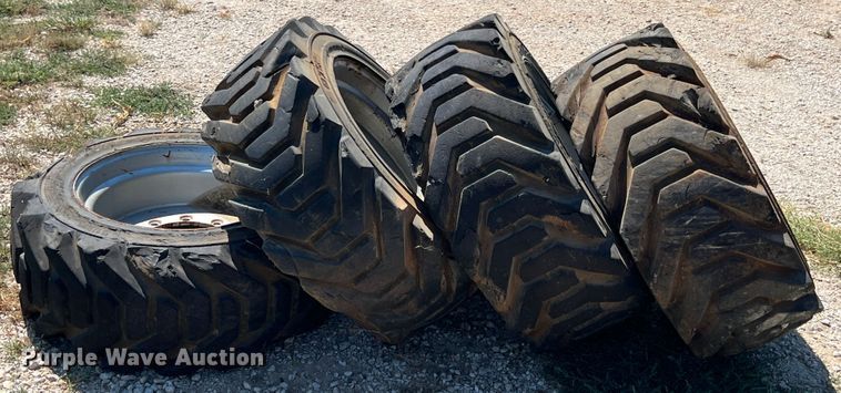 image for item IA9059 Outrigger  tires and wheels