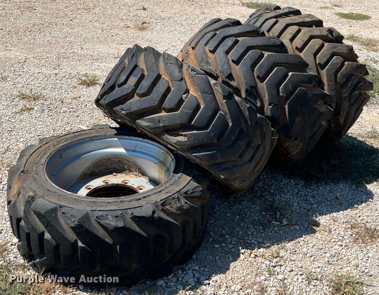 image for item IA9059 Outrigger  tires and wheels