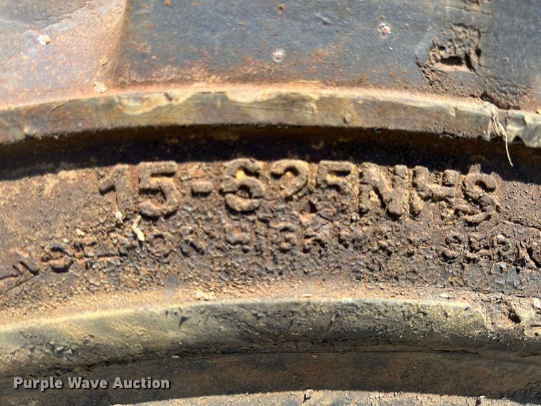 image for item IA9059 Outrigger  tires and wheels