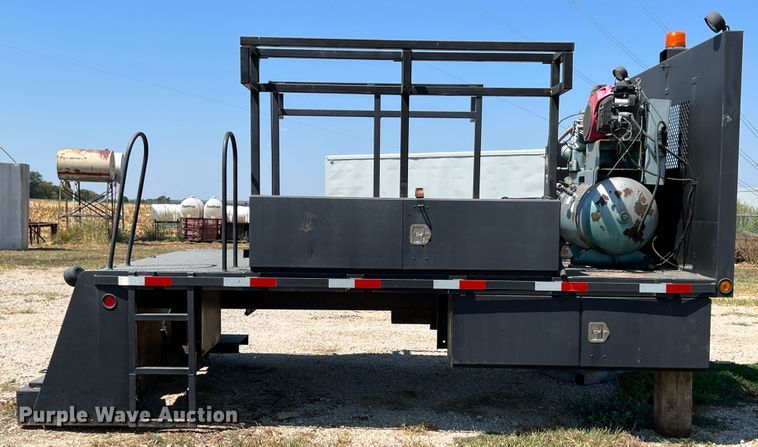 image for item IA9060 Flatbed