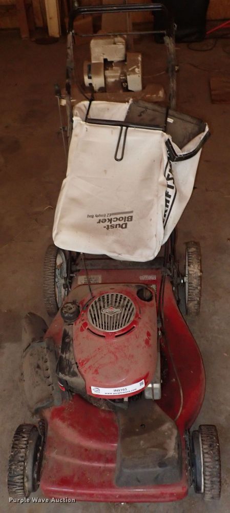 image for item IN9165 Lawn and garden equipment