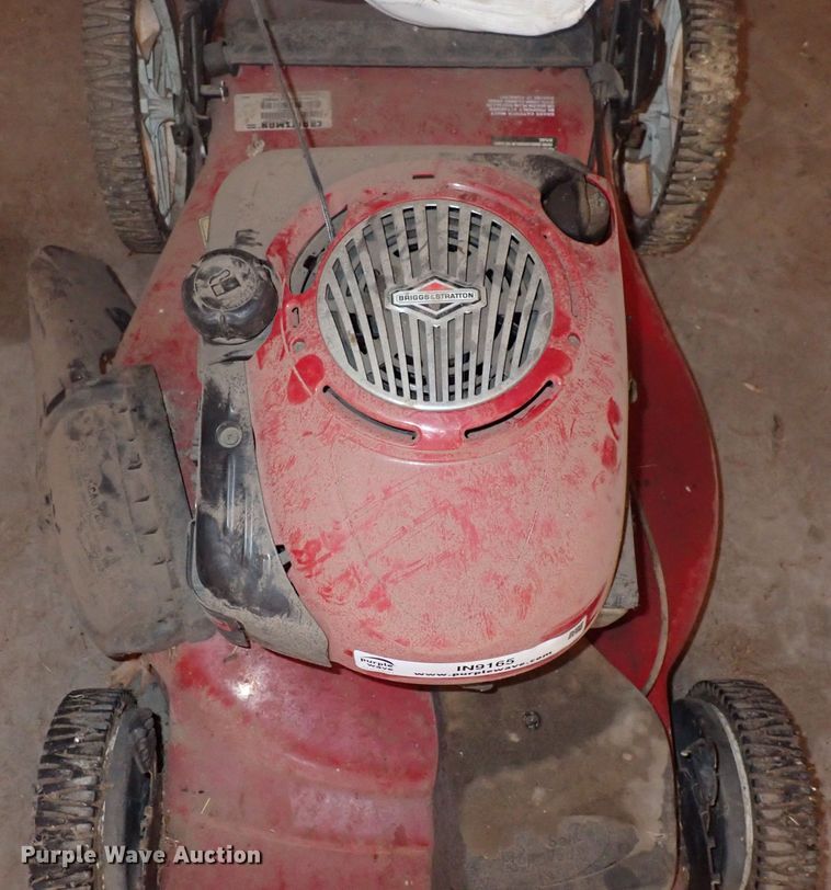 image for item IN9165 Lawn and garden equipment