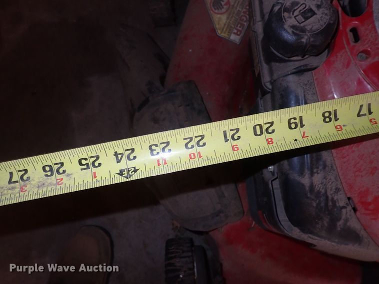 image for item IN9165 Lawn and garden equipment