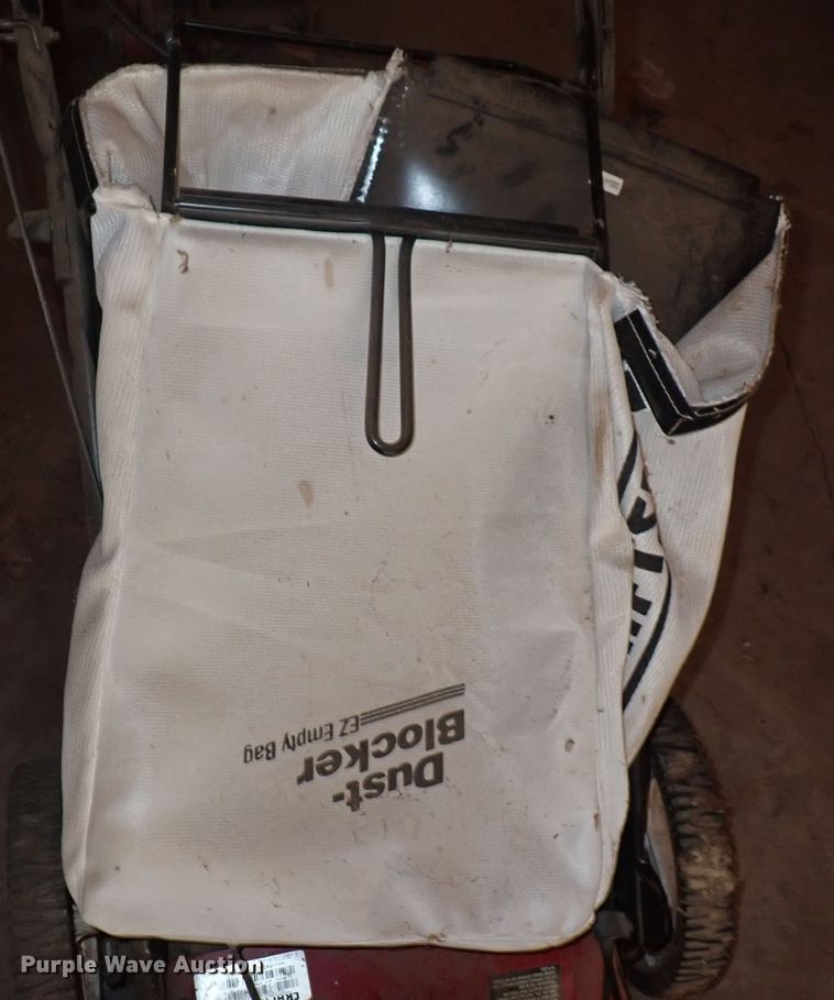 image for item IN9165 Lawn and garden equipment