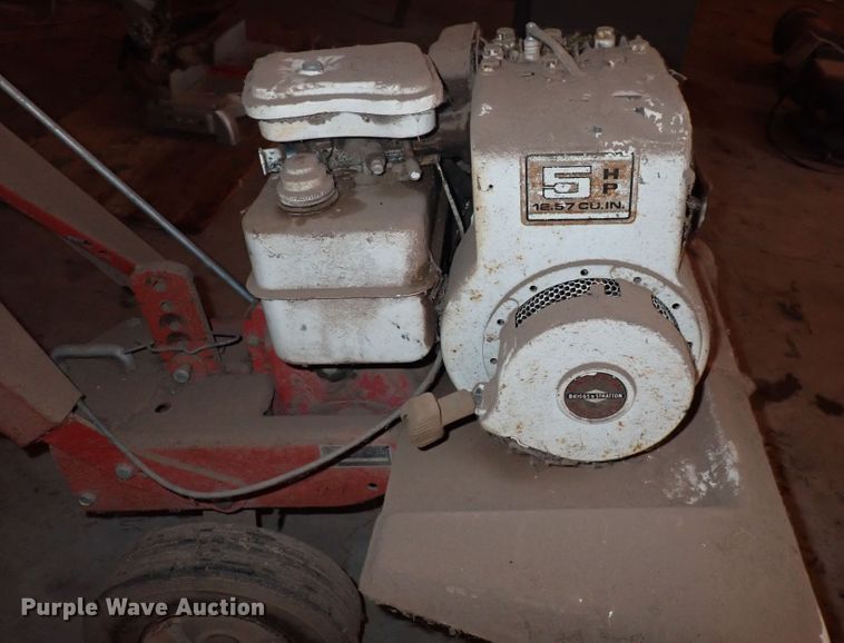 image for item IN9165 Lawn and garden equipment