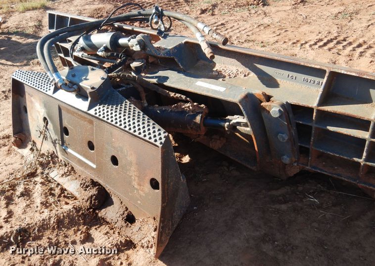 image for item JA9779 Bobcat  skid steer dozer blade
