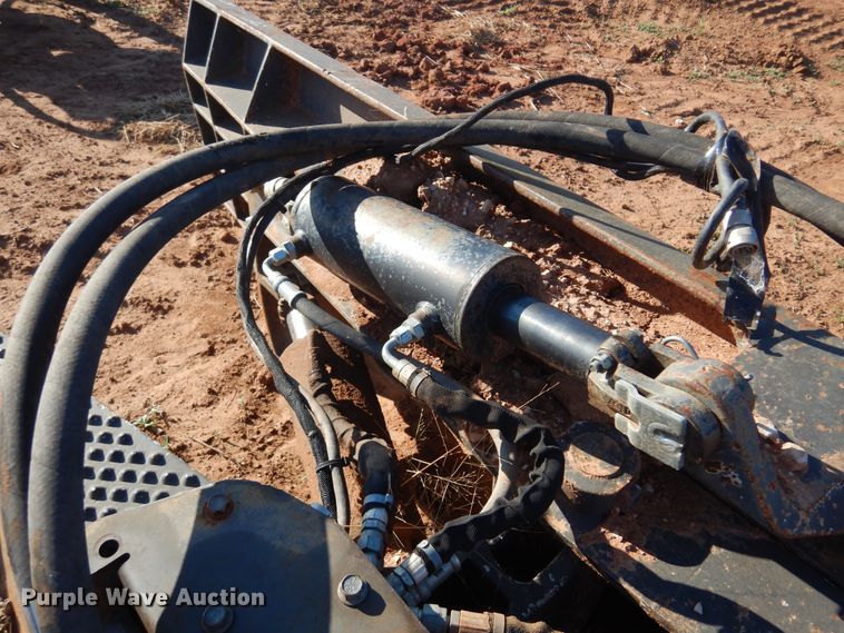 image for item JA9779 Bobcat  skid steer dozer blade