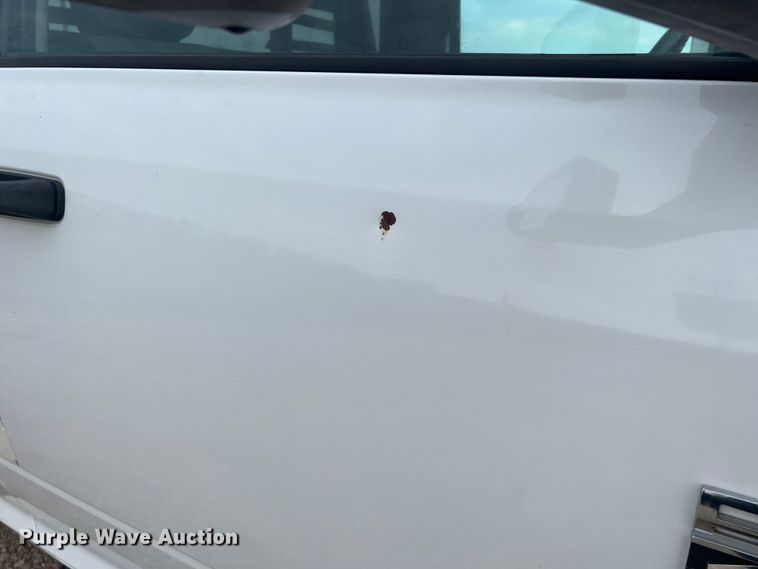 image for item JM9147 2011 Dodge Ram 4500  flatbed truck