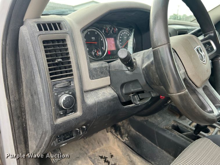 image for item JM9147 2011 Dodge Ram 4500  flatbed truck