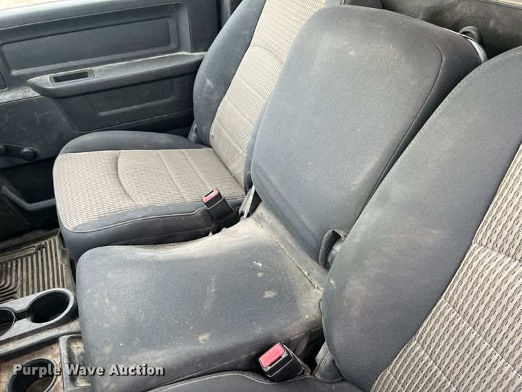 image for item JM9147 2011 Dodge Ram 4500  flatbed truck