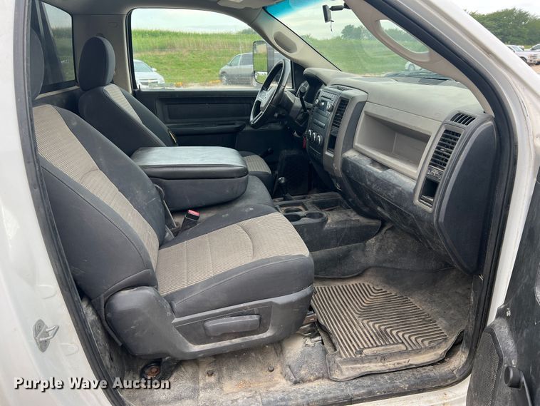 image for item JM9147 2011 Dodge Ram 4500  flatbed truck