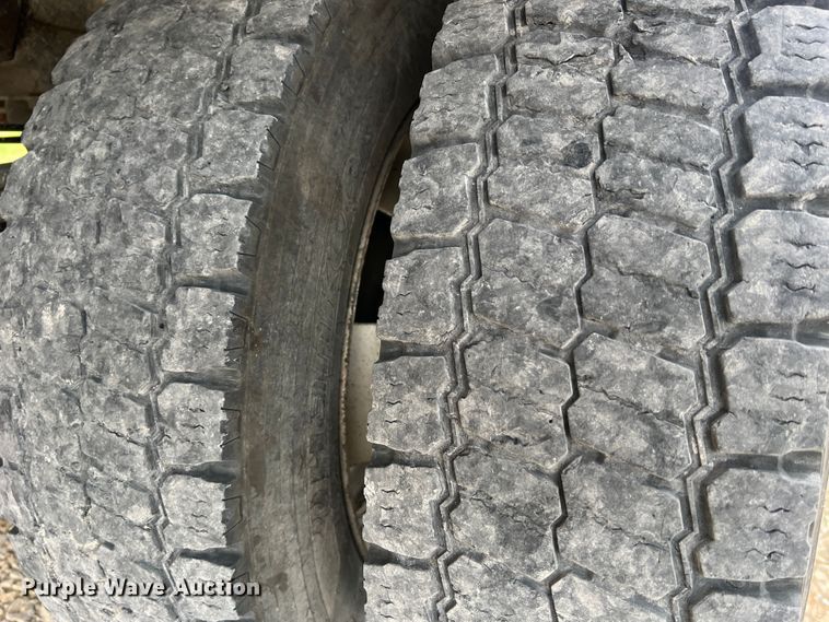 image for item JM9147 2011 Dodge Ram 4500  flatbed truck