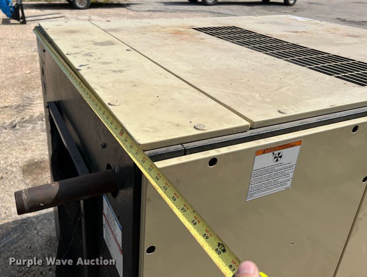 image for item JM9244 Ingersoll Rand SSR UP6-30-125  air compressor