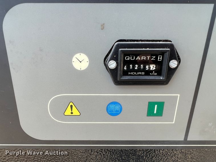 image for item JM9244 Ingersoll Rand SSR UP6-30-125  air compressor