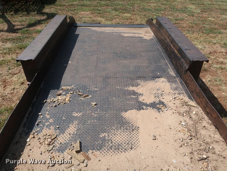 image for item JR9408 1981 Belshe  utility trailer