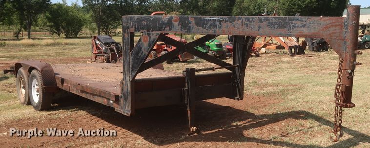 image for item JR9424 1985 WW GN20  equipment trailer