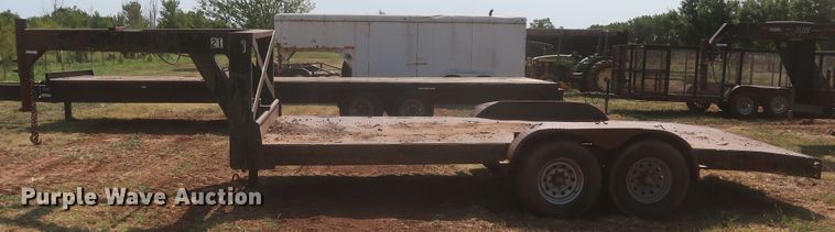 image for item JR9424 1985 WW GN20  equipment trailer