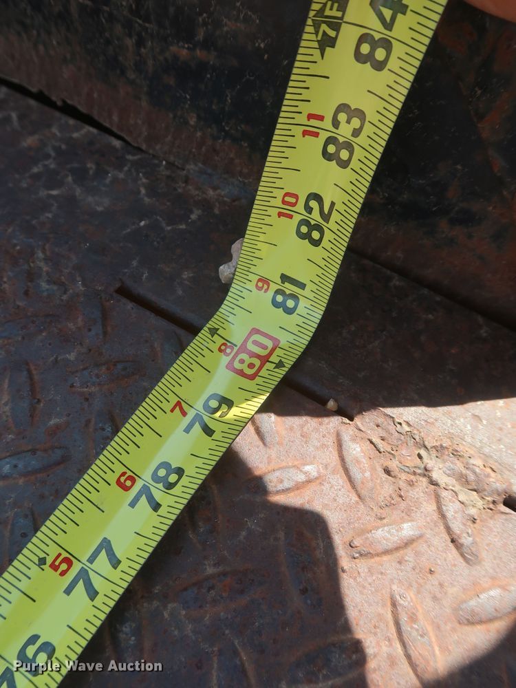 image for item JR9424 1985 WW GN20  equipment trailer