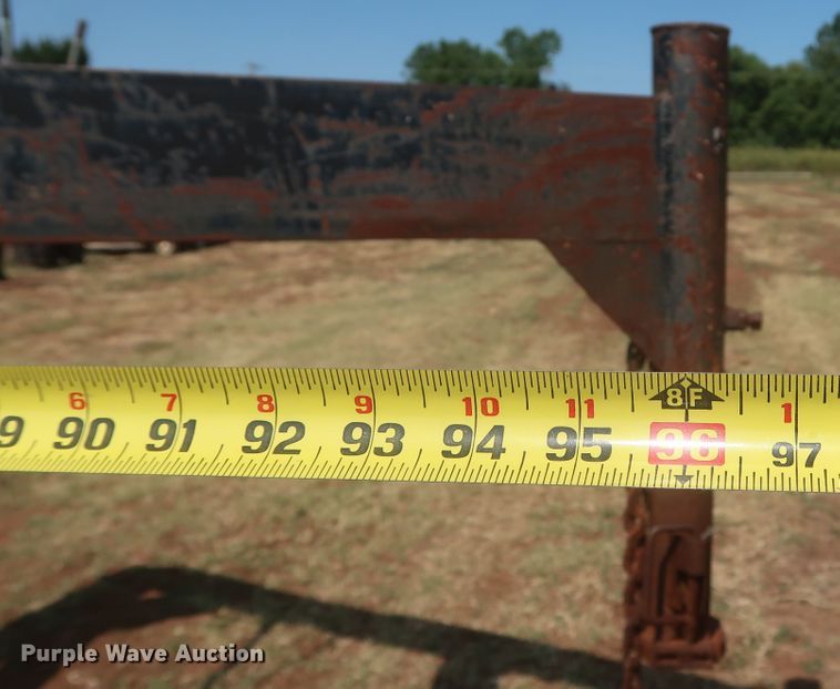 image for item JR9424 1985 WW GN20  equipment trailer