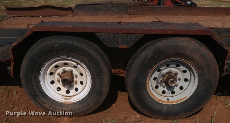 image for item JR9425 2005 May  equipment trailer