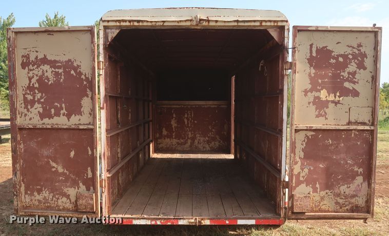 image for item JR9427 1994 WW  enclosed cargo trailer