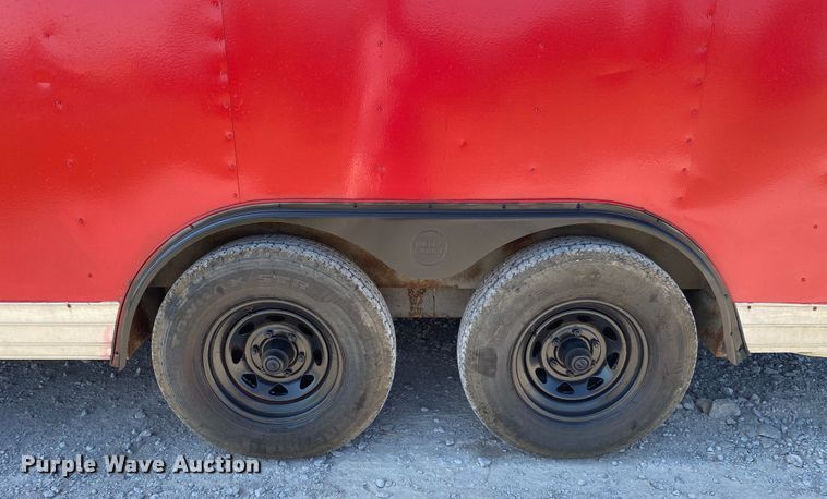 image for item JW9477 2004 Wells Cargo  enclosed cargo trailer
