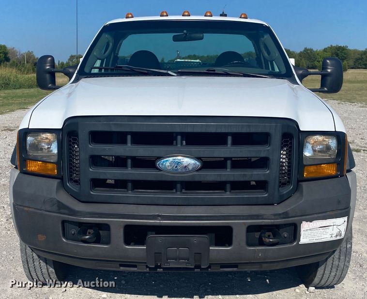 image for item JW9479 2006 Ford F450 Super Duty  utility / service truck