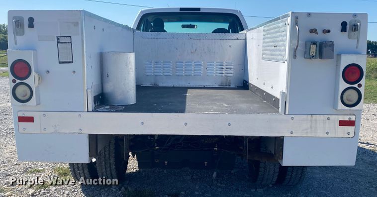 image for item JW9479 2006 Ford F450 Super Duty  utility / service truck