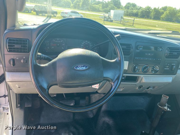 image for item JW9479 2006 Ford F450 Super Duty  utility / service truck