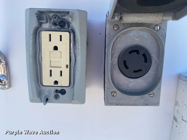 image for item JW9479 2006 Ford F450 Super Duty  utility / service truck