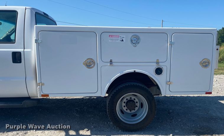 image for item JW9479 2006 Ford F450 Super Duty  utility / service truck