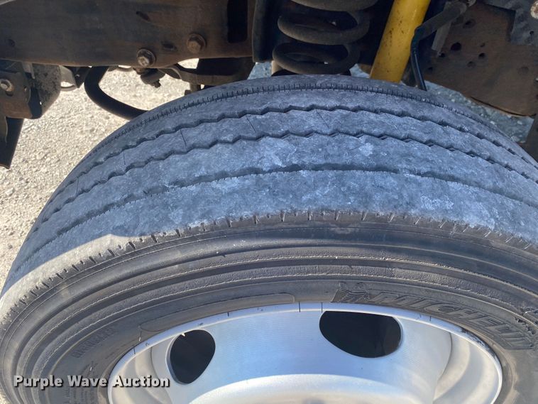 image for item JW9479 2006 Ford F450 Super Duty  utility / service truck