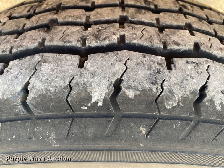 image for item JW9480 2017 Aluminum Trailer Company QSTAB85  fiber optic trailer